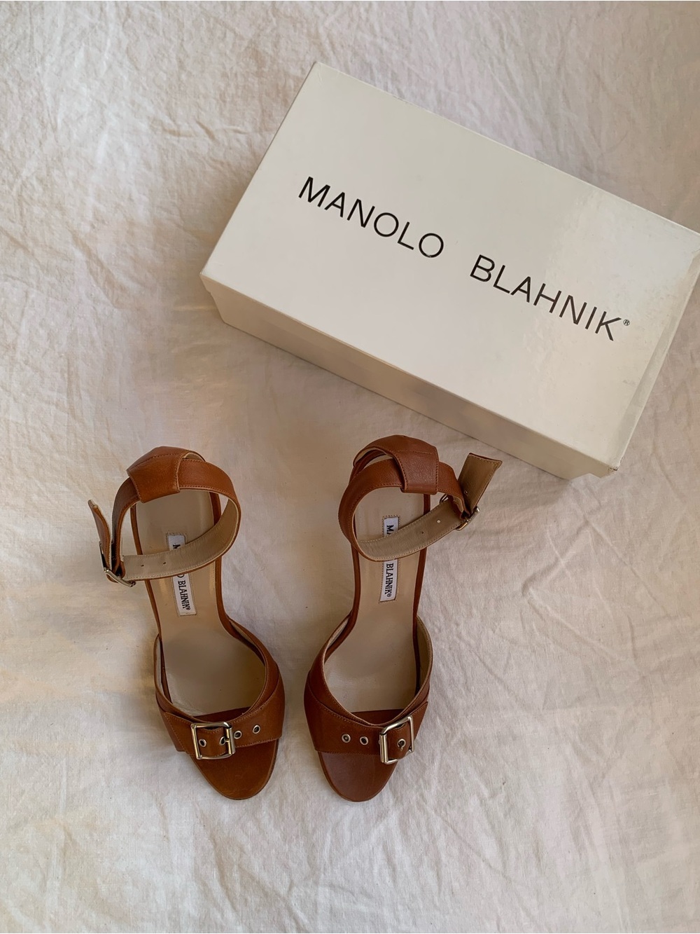 NWT Vintage Manolo Blahnik Leather Buckle Peep Toe Ankle Strap Heels Brown Tan - Picture 11 of 11